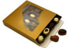 250 gr. fyldt Belgisk chokolade i flot foldeæske med eller uden rude i leverancer fra 50 æsker med et-farvet budskab trykt på æsken